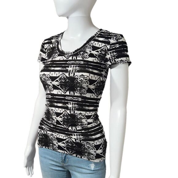 Abstract Stretch Knit Tee NWOT - Picture 2 of 8